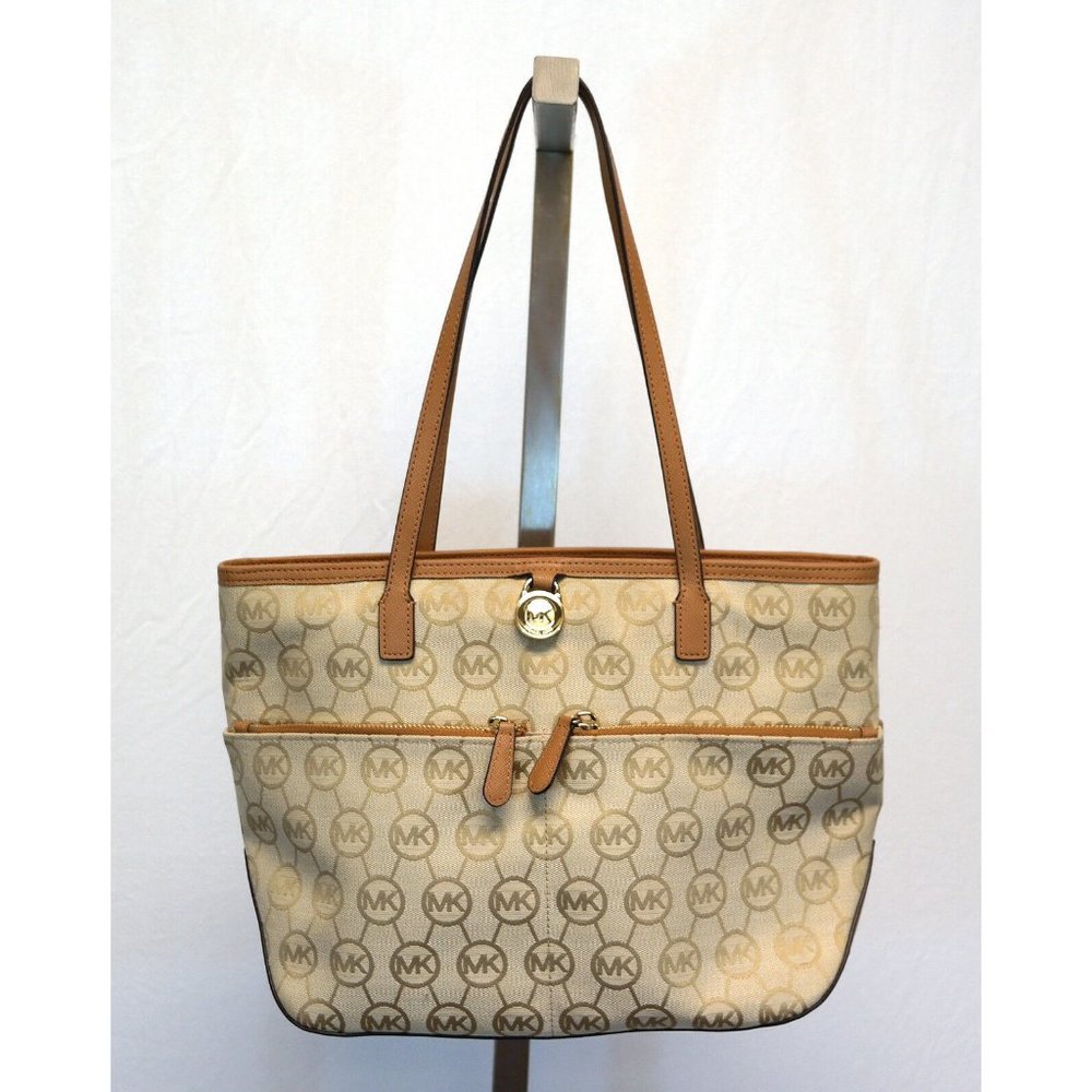EUC Michael Kors Signature Handbag |  Beige